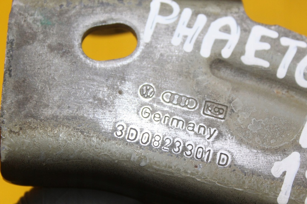 фото №7, Петля капот лівий перед vw phaeton 3d0823301d