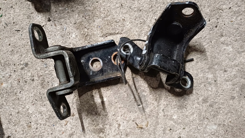 фото №1, Mazda 3 09-13 bl петля двері правий задня задній