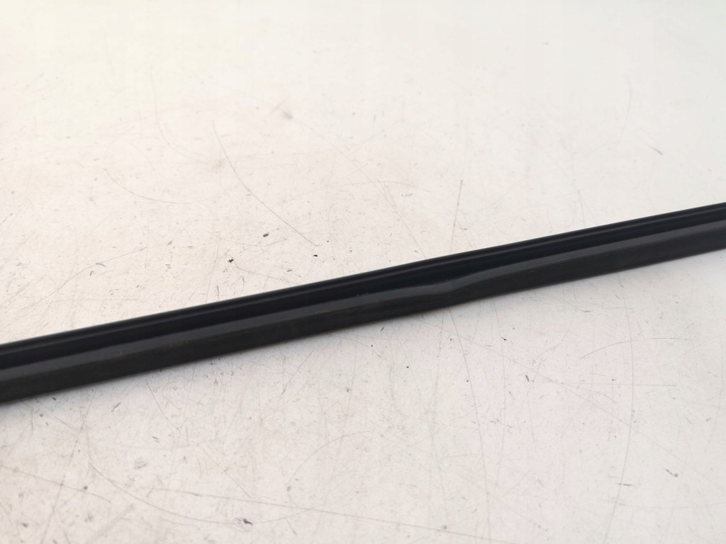 фото №5, Bmw 1 f20 f21 2012 молдинг стекло coupe