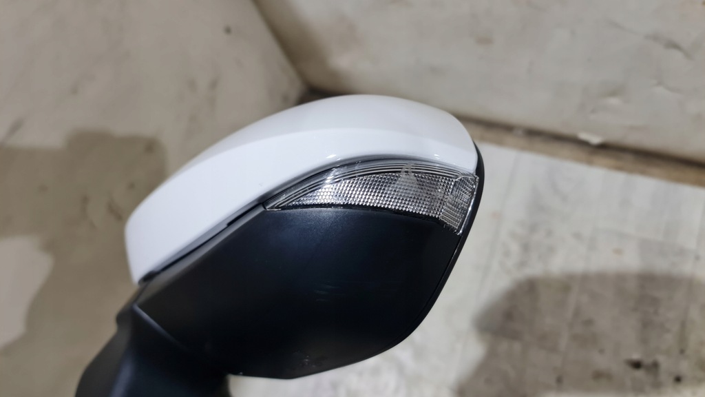 фото №7, Toyota yaris cross зеркало наружное левая 040 6-pin полный