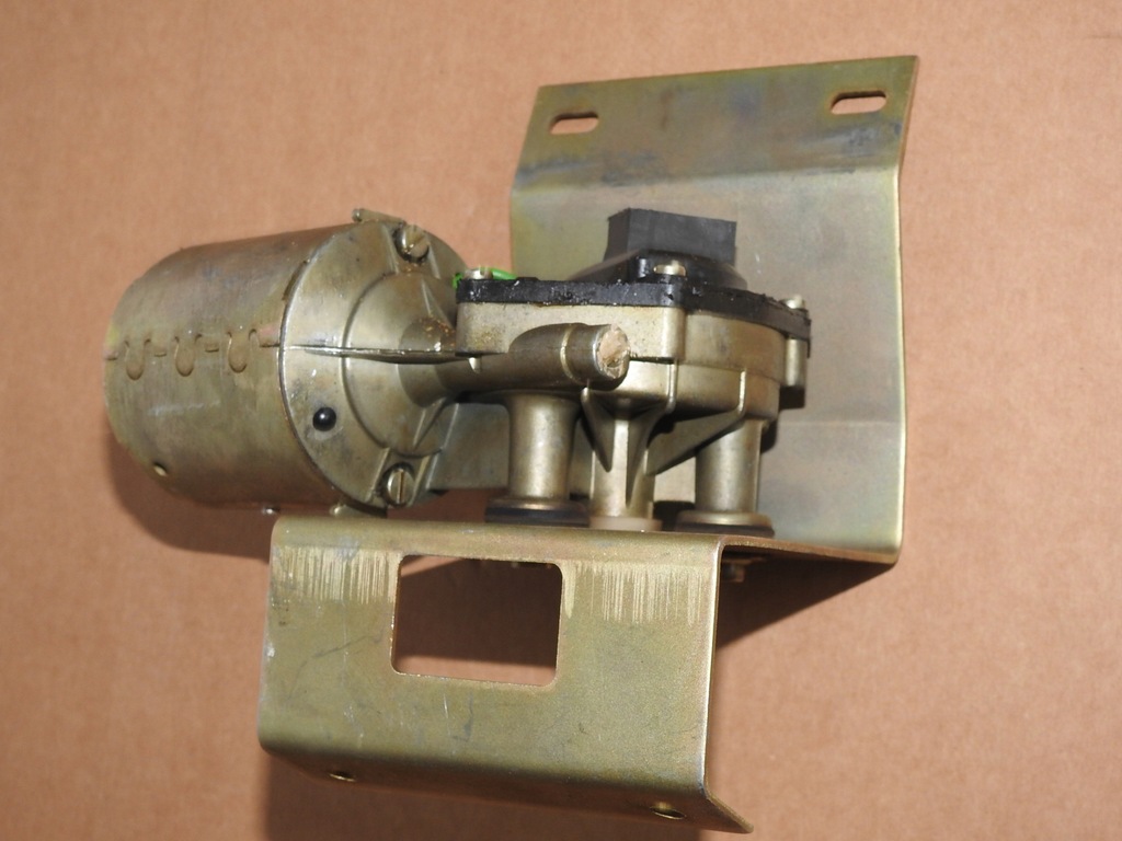 фото №8, Моторчик дворник żuk nysa 135000002 оригинал