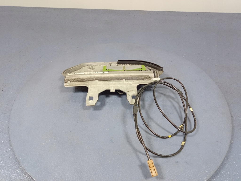 фото №1, Volvo xc90 i 02- антенна радио 8633699