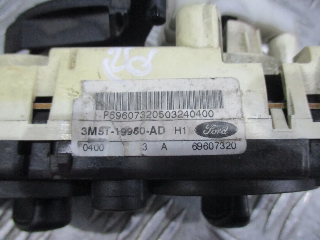 фото №2, Панель воздуховод 3m5t19980ad ford focus ii