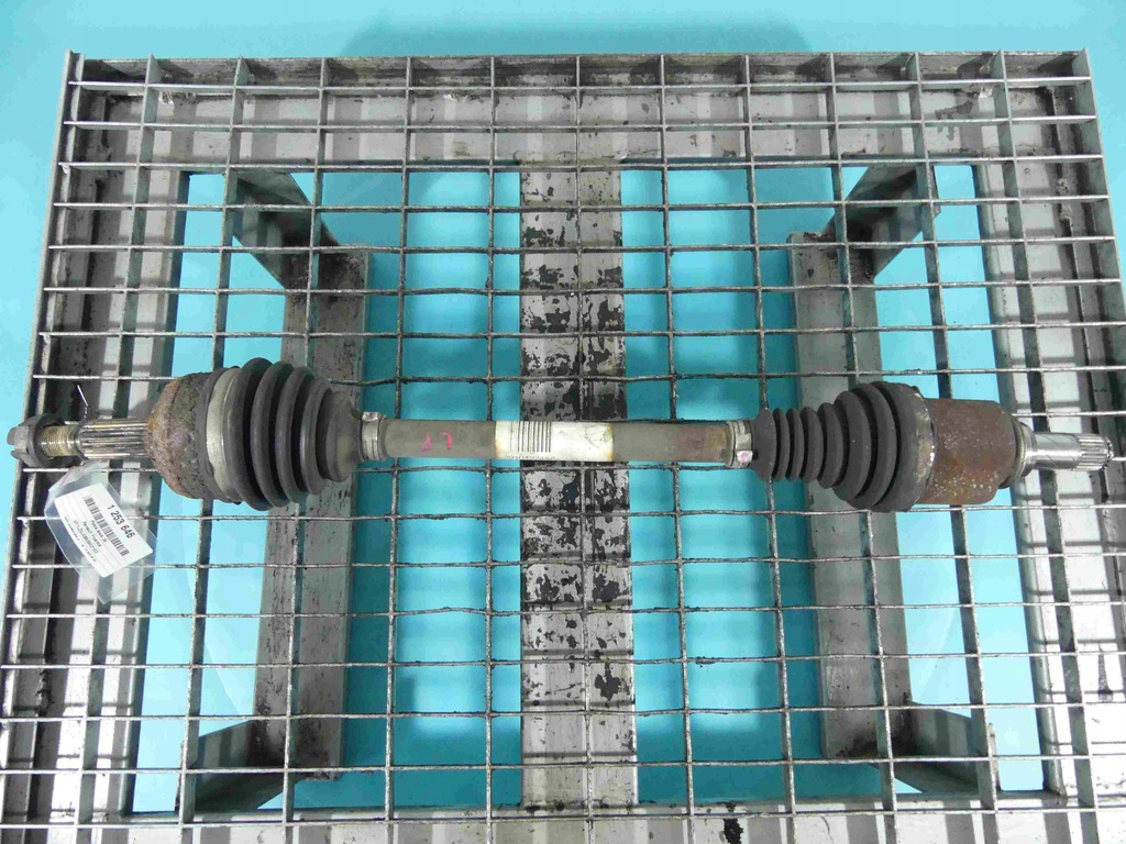 фото №1, Приводной вал левая renault fluence 1.6 16v sce механическая коробка передач