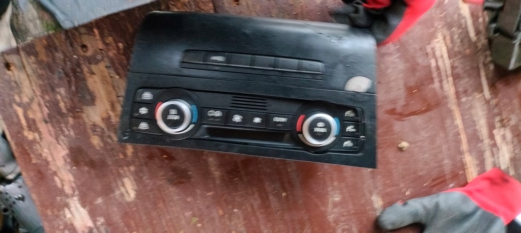 фото №1, Bmw 3 e90 панель кондиционера 9199260-01