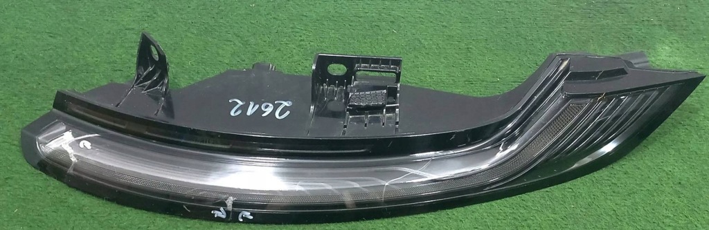 фото №1, Лампа правая задняя porsche 911 992 19-