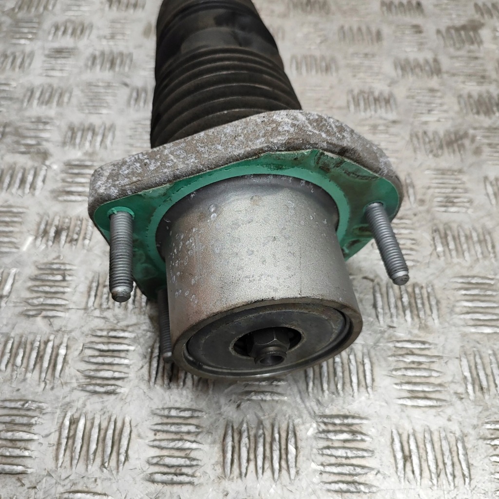 фото №6, Land rover range rover sport l494 2018 права сторона амортизатор задній