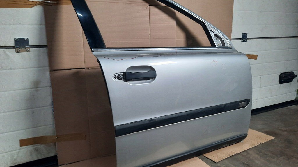 фото №7, Дверь перед правое volvo xc90 02-14r