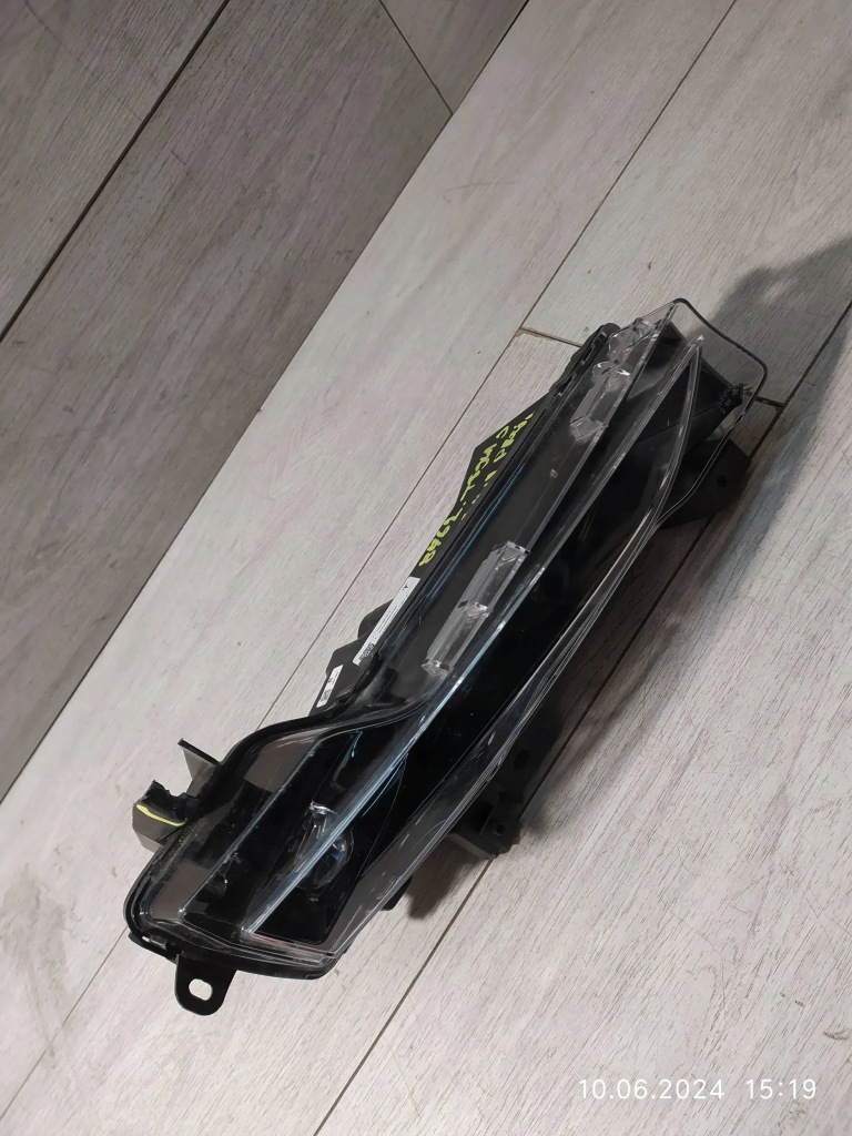 8762. tesla 3 рестайлинг  противотуманная фара правый перед 1624798-00-a Недорого