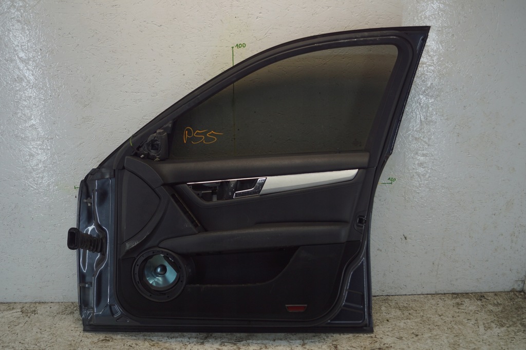 фото №13, Дверь правый перед mercedes c w204