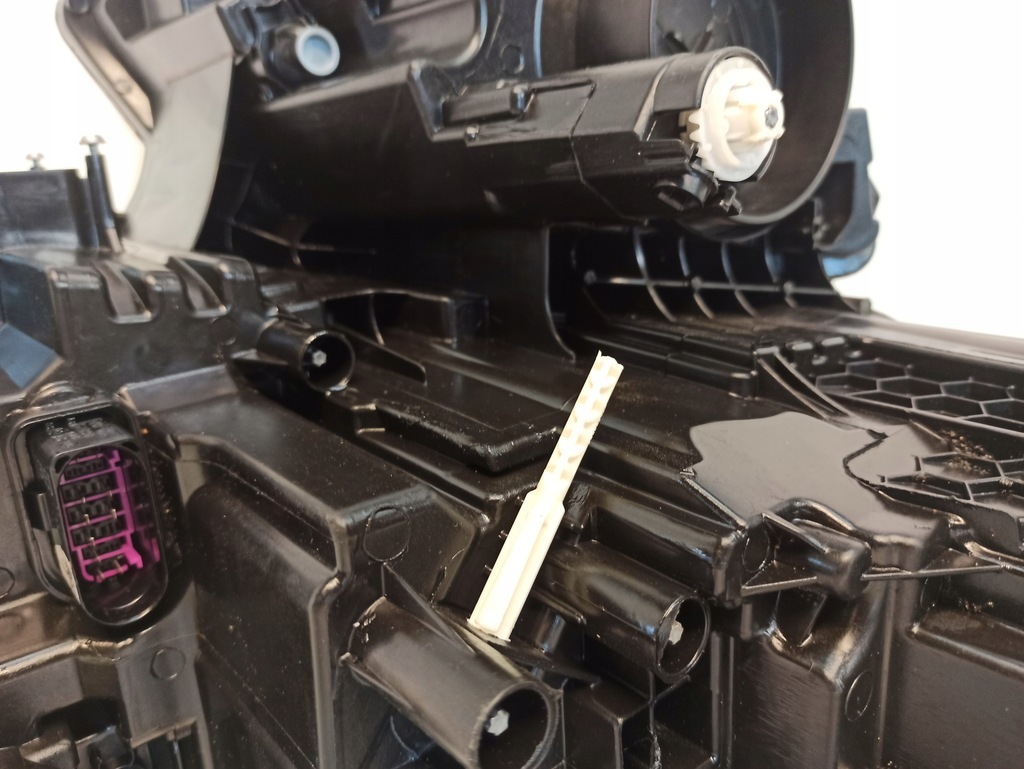 фото №12, Skoda kodiaq лампа левый перед 567941015h rhd