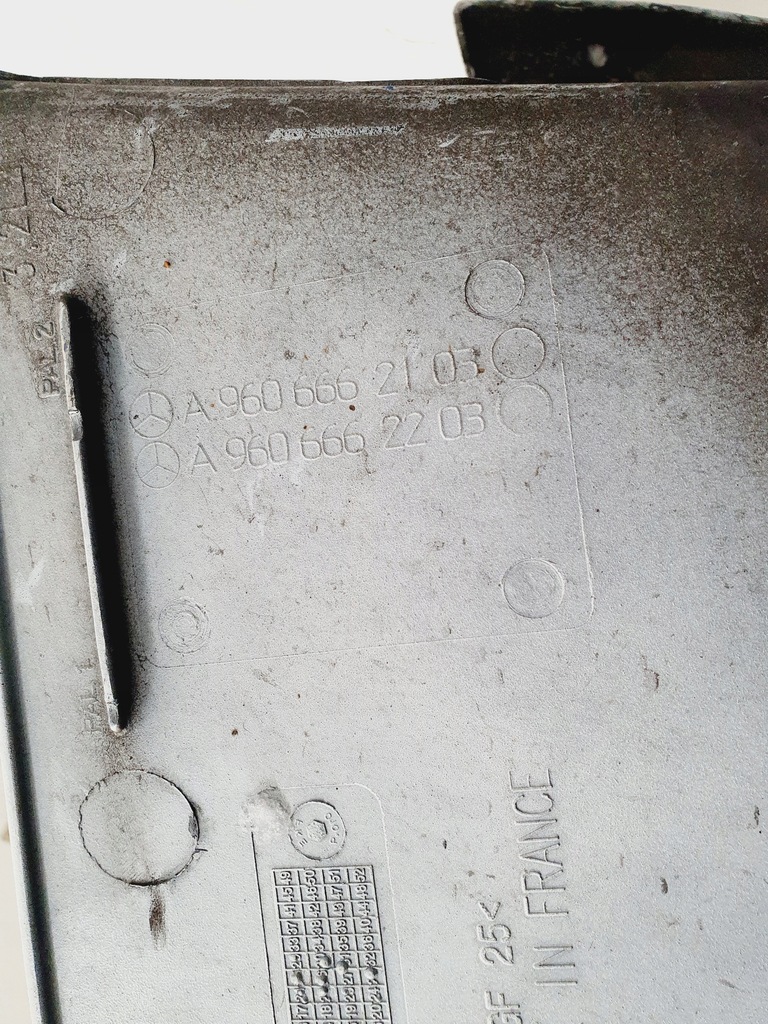 фото №12, Mercedes actros mp4 решётка радиатора бампера решётка радиатора подножка ветровик молдинг