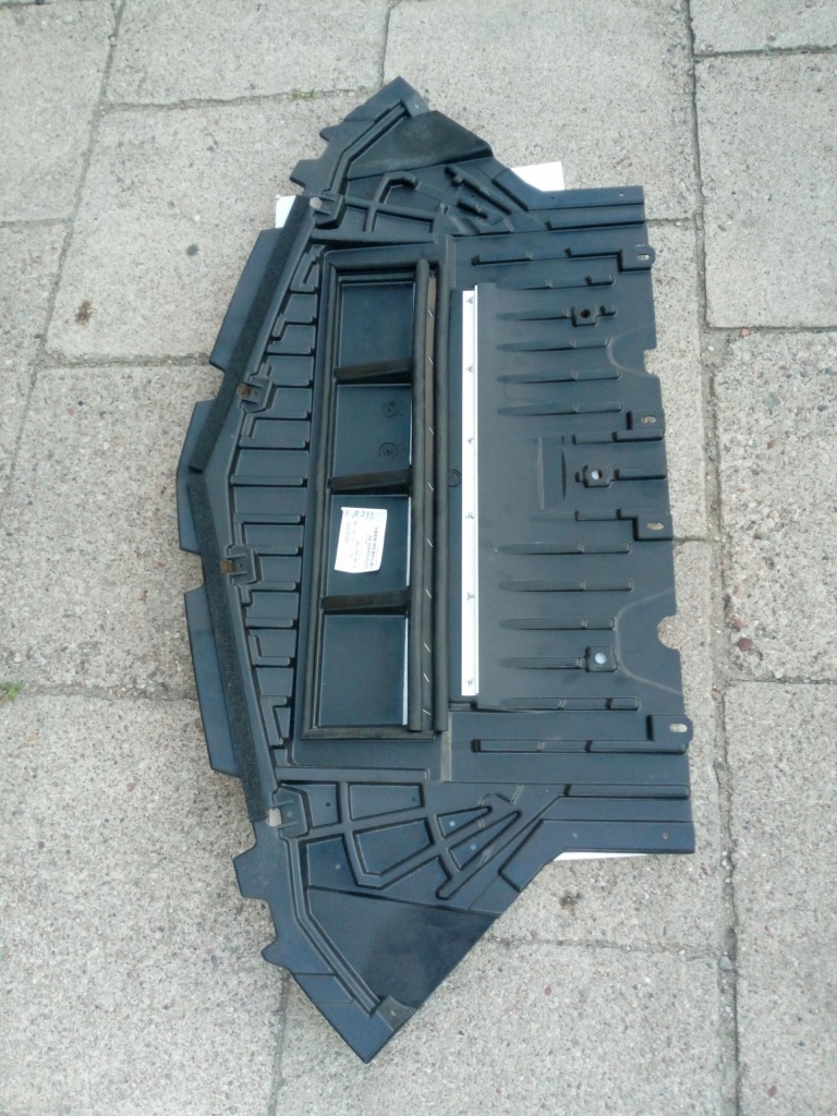 фото №1, Защита плита pod двигатель mercedes amg gt 190 oryg.