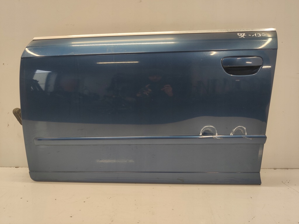 фото №1, Audi a4 b7 дверь левый перед lz5c