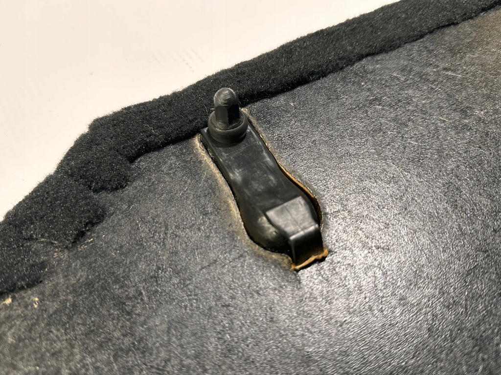 фото №8, Защита крышка обшивка багажника правая chevrolet corvette c5 1997 - 2004