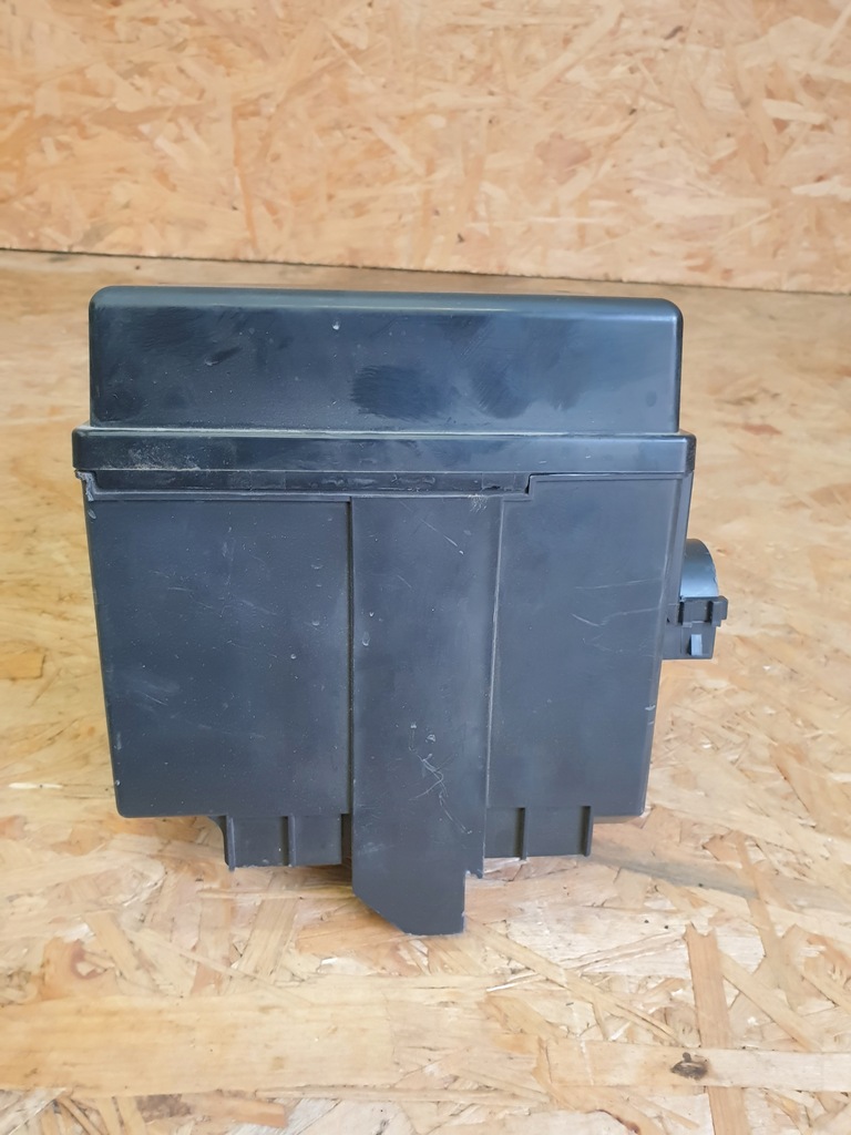 фото №5, Nissan navara d23 корпус запобіжників корпус