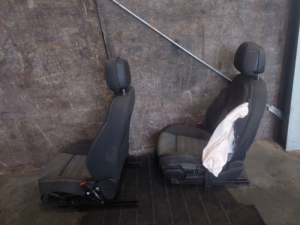 фото №10, Комплект сидінь лівий правий перед заднє сидіння обшивки insignia a lift hb 5d