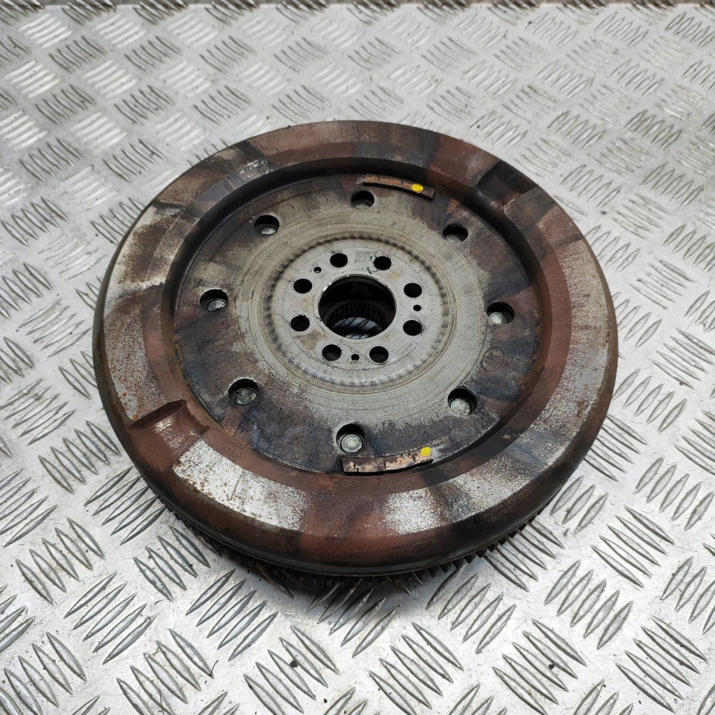 фото №5, Volkswagen passat b8 2020 колесо маховик