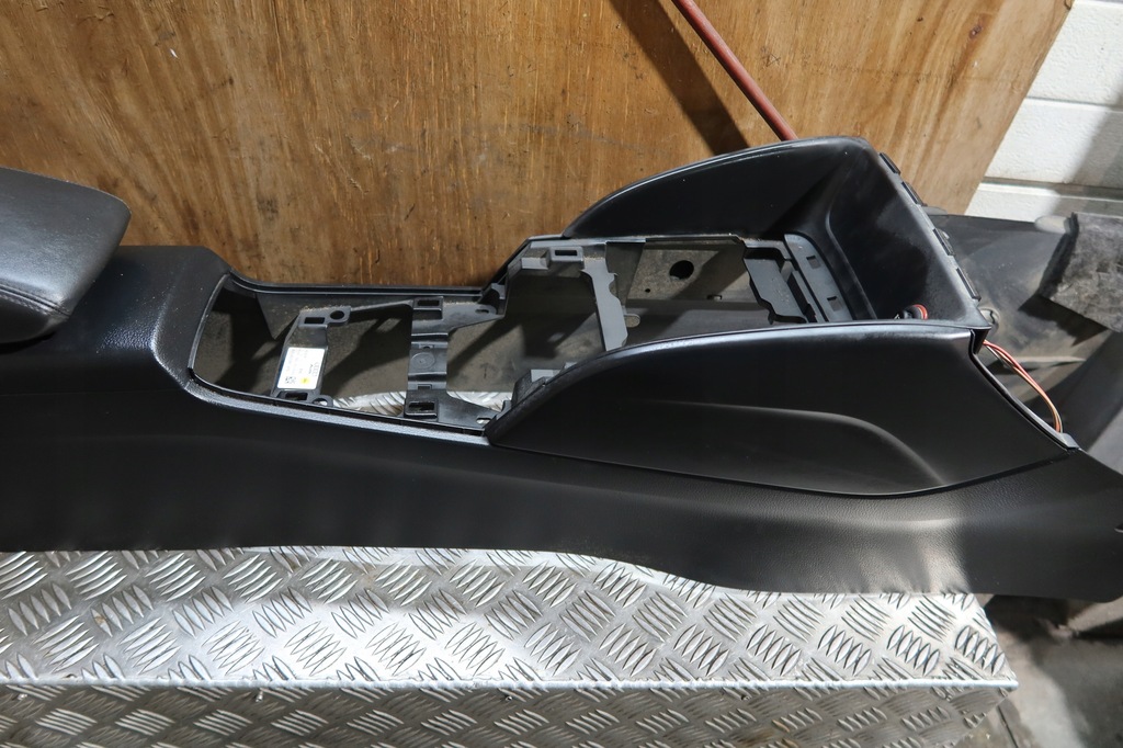 фото №7, Туннель средний audi a3 8v 8v1863241