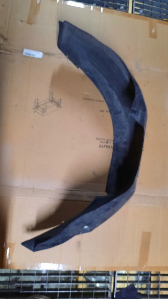 фото №1, Подкрылок правый задняя volvo v40