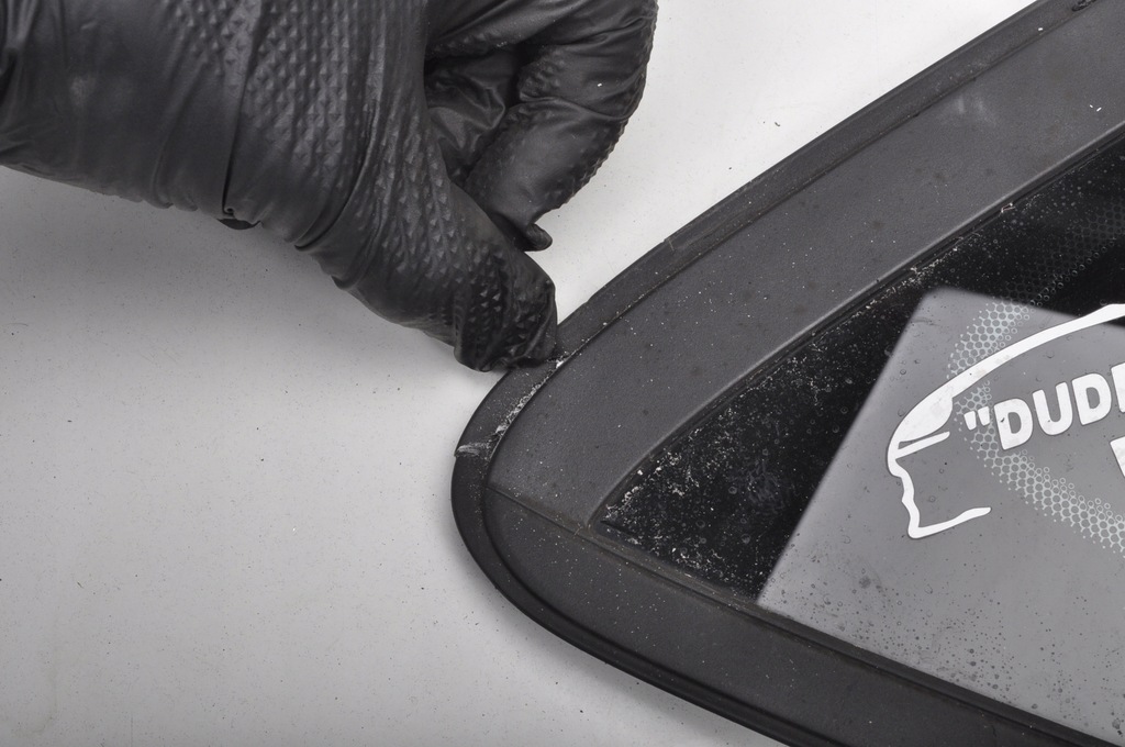 фото №8, Ford fiesta mk7 стекло правая задняя