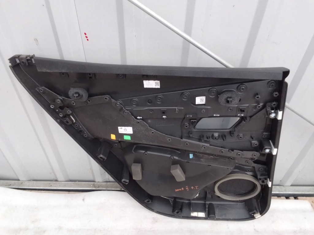 фото №2, Peugeot 3008 ii обивка обшивка дверь правая задняя