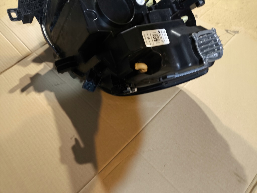 Купить Лампа правый перед vw id4 европа ładna нет отремонтированная