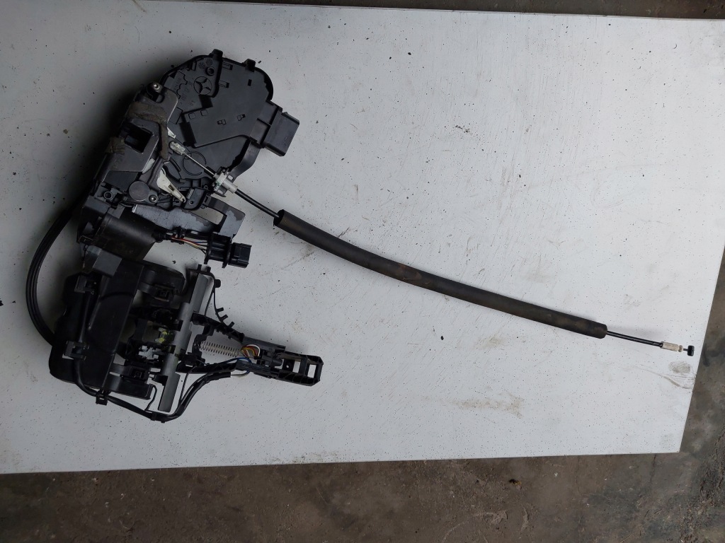 фото №1, Jaguar xk x150 ручка каркас замок дверь правый