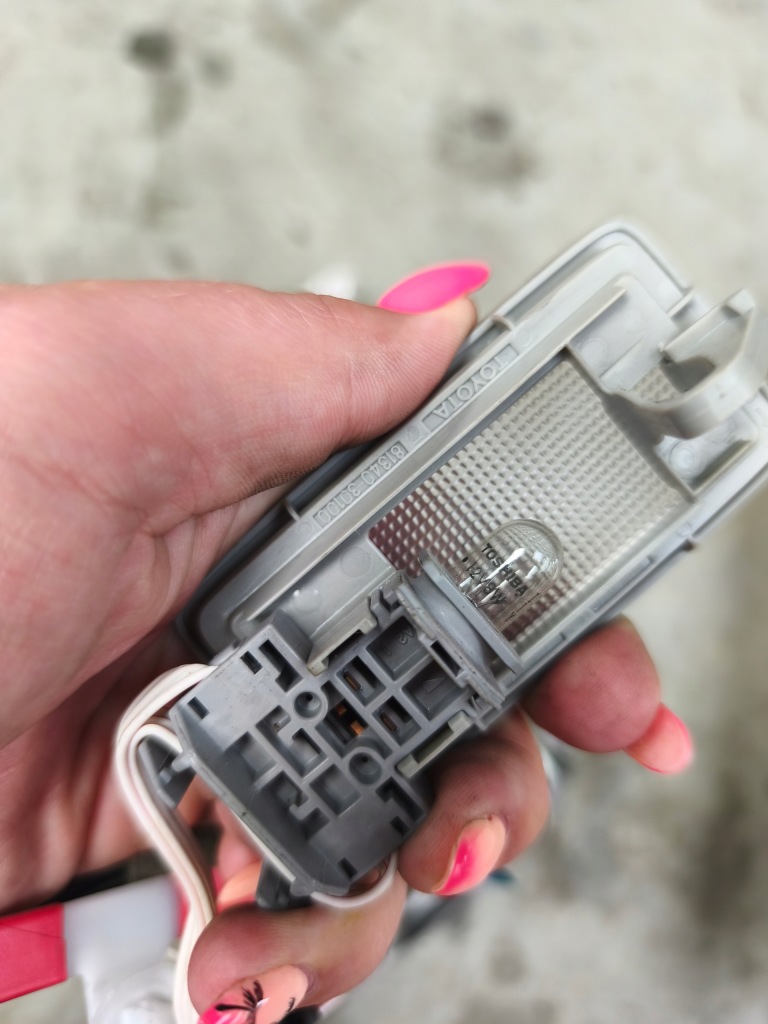 фото №6, Auris i lift 10-12 лампа освещение потолочный hb 5d