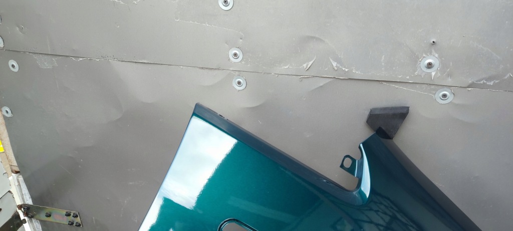 Крило правий ford c-max c214 06.07-12.10r колір t6 6hve kelp green металік Ціна