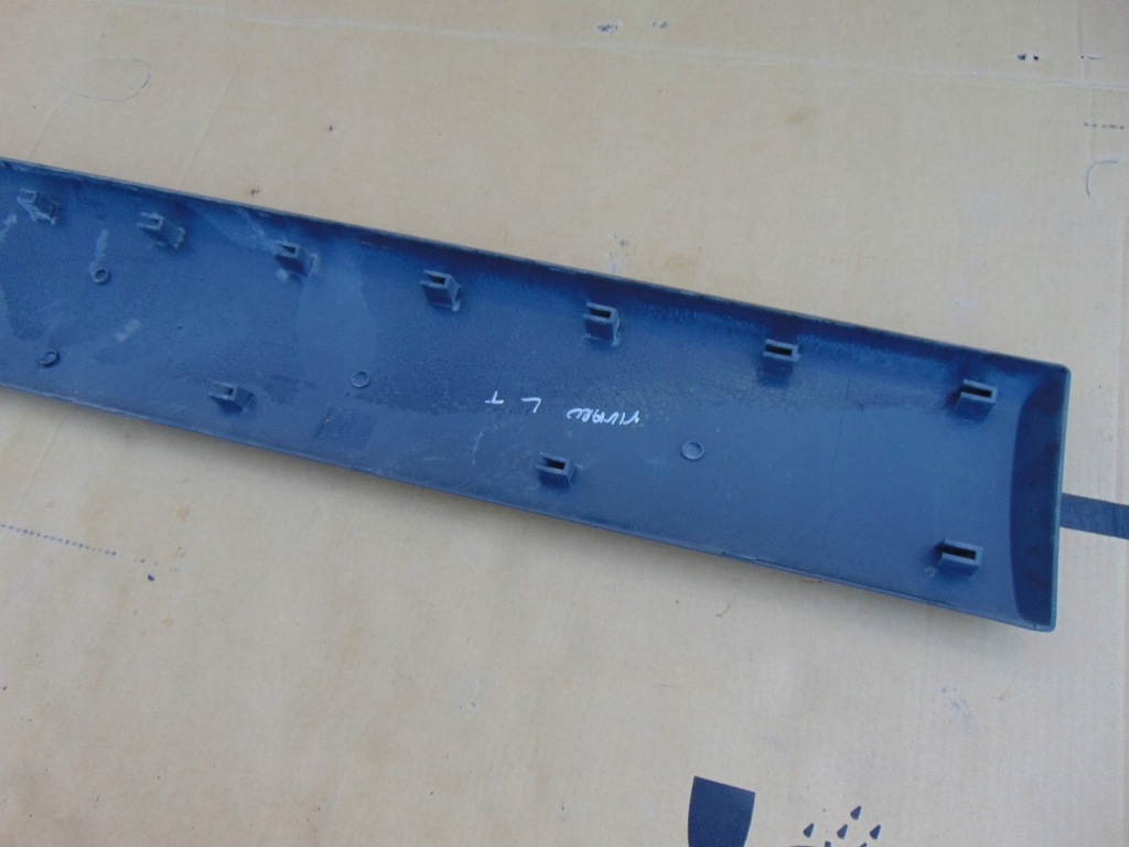 фото №10, Молдинг боковая левый задняя vivaro trafic 2001-