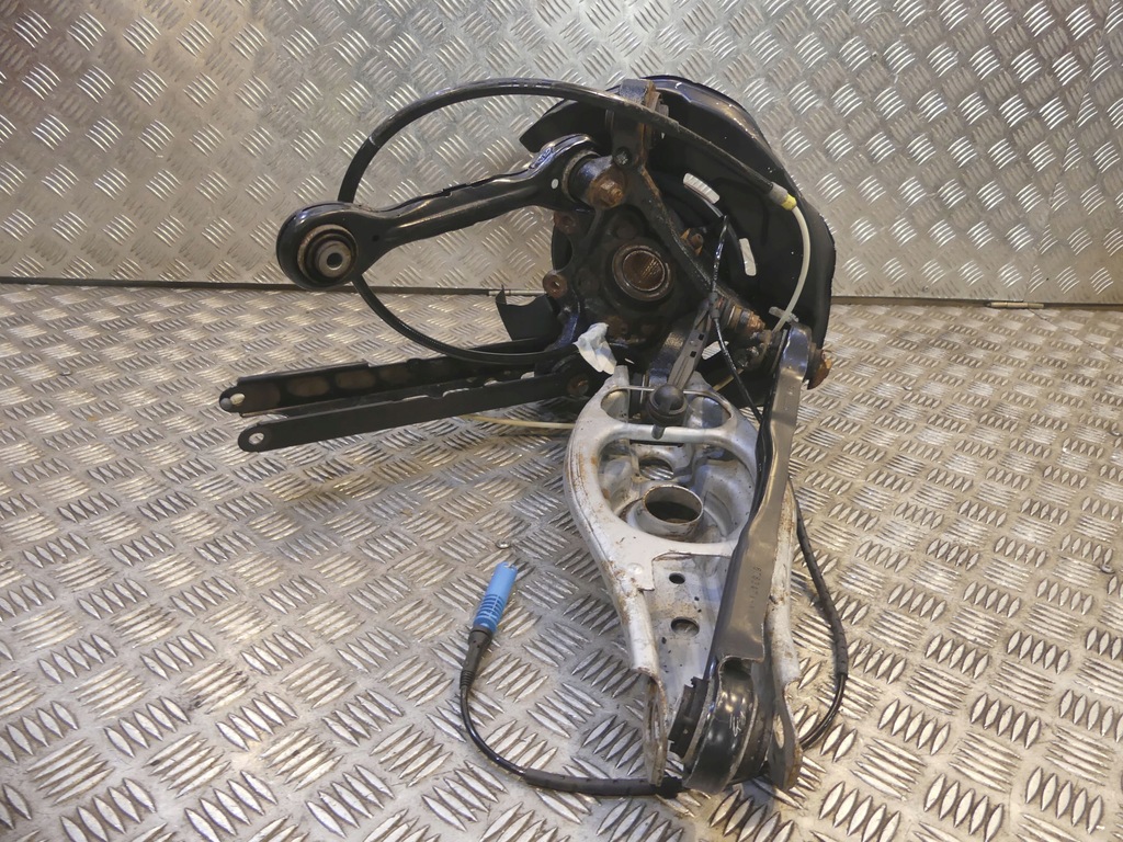 фото №5, Bmw x1 e84 поворотный кулак рычаг левая правая задняя