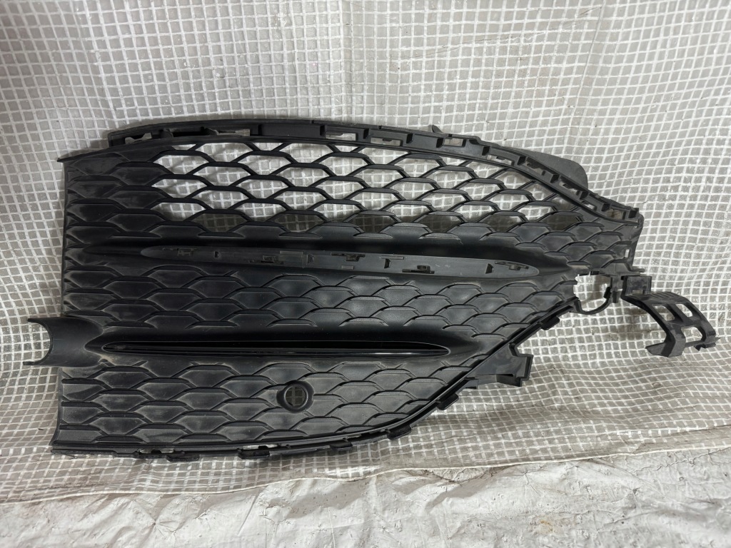 фото №1, Mercedes gle w167 amg правая решётка бампера