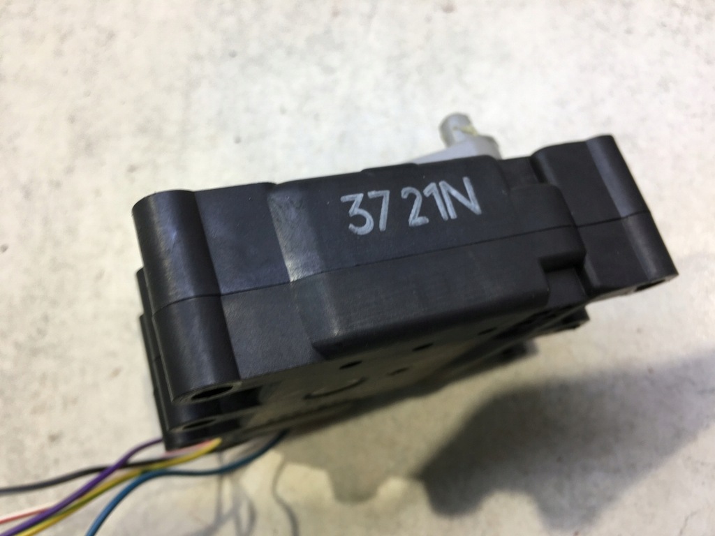 фото №7, Моторчик отопителя mazda 6 gy 1.8 16v