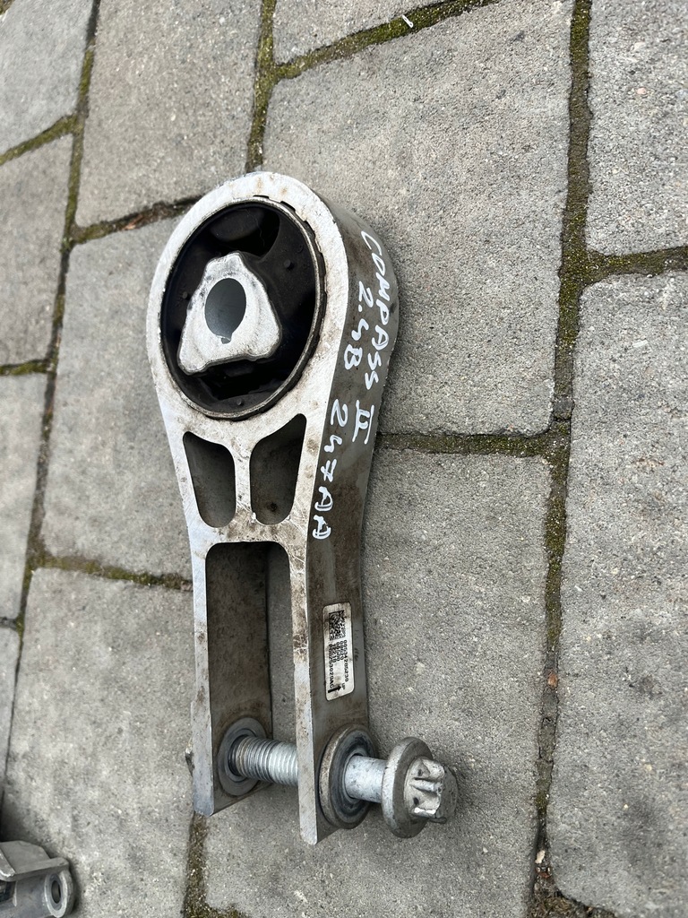 фото №1, Jeep compass ii 2018- 2.4b кронштейн коробки передач