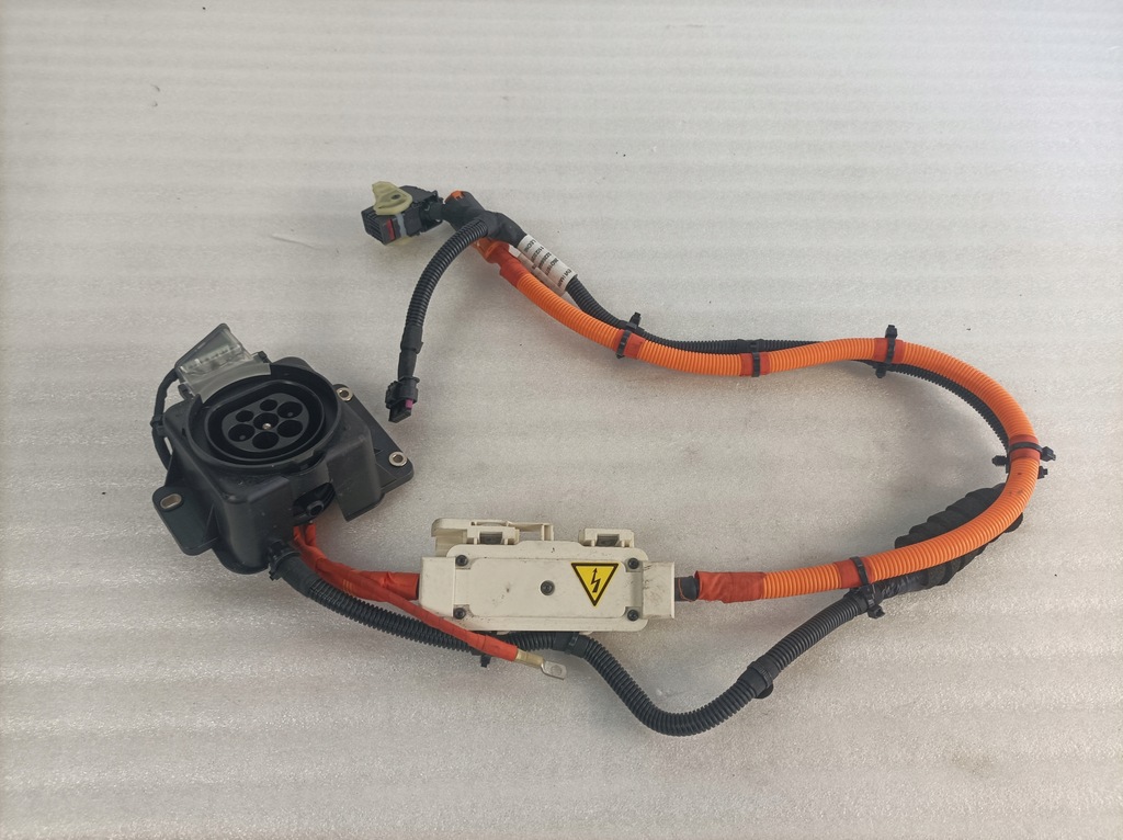 фото №1, Разъём por зарядки volvo xc40