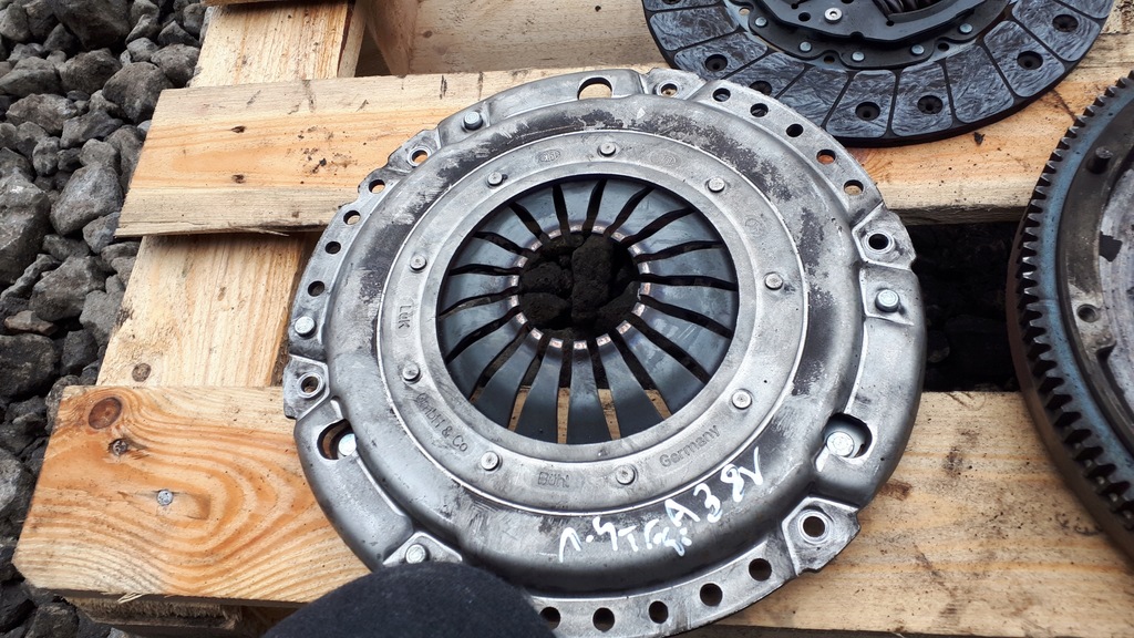 фото №4, A3 8v s3 сцепление колесо двухмассовый 1.4 tfsi golf vii