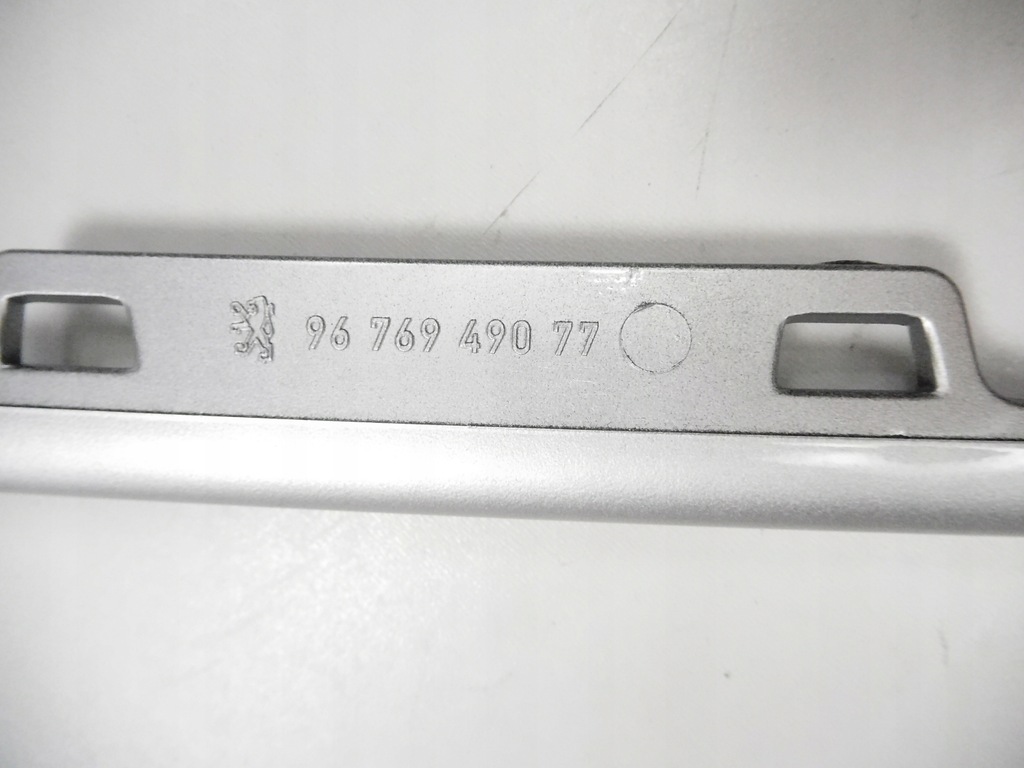 фото №6, Молдинг решётка радиатора решетка peugeot 301 оригинальный номер 9676949077