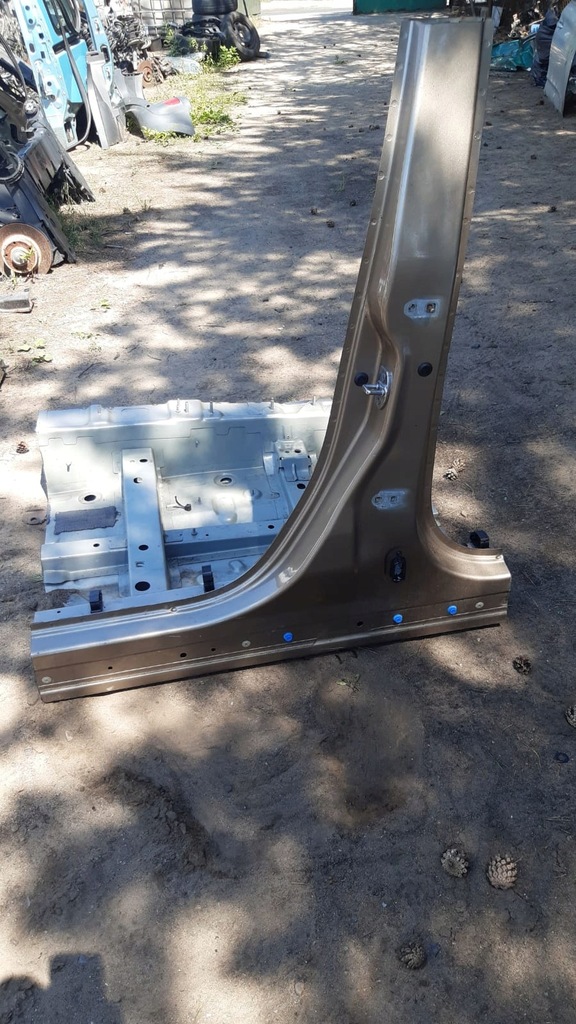 фото №1, Левый блок двигателя средний дверь renault scenic iv 4