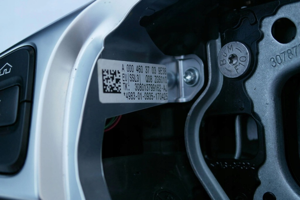 фото №11, Mercedes-benz c w205 2016 руль воздуховод amg переключатели