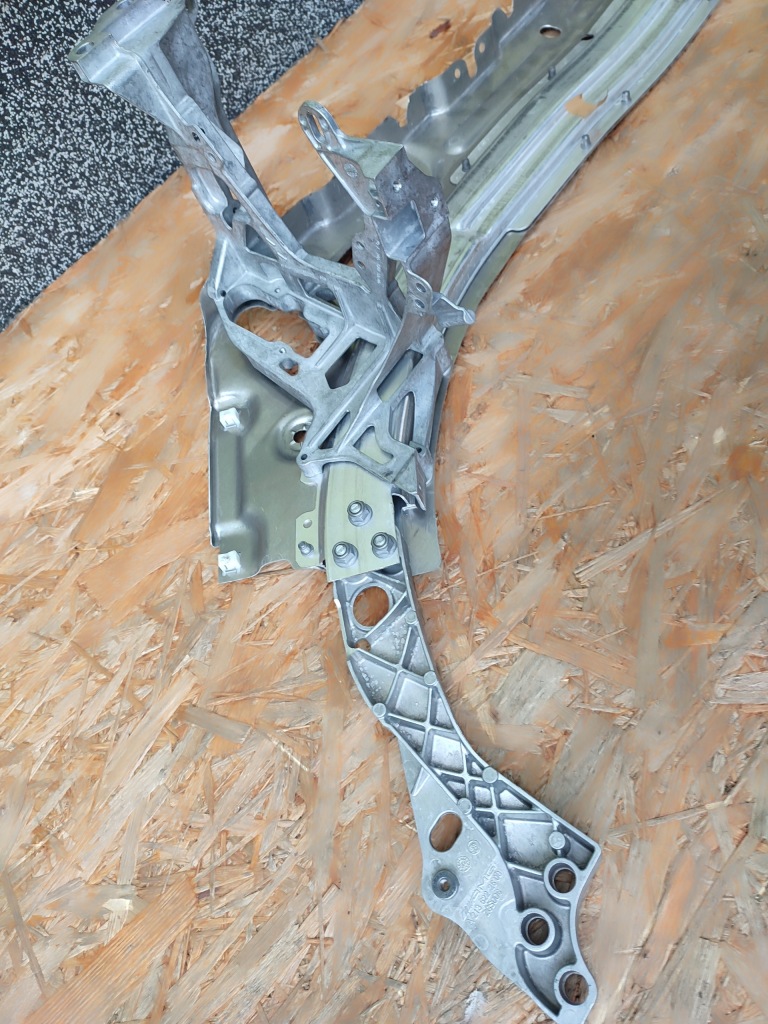 фото №9, Mercedes оригінальний номер pas підсилювач передній w213 a213 amg 63 гарний