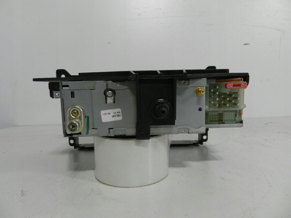 фото №4, Bmw 3 e46 рамка корзина радіо philips business