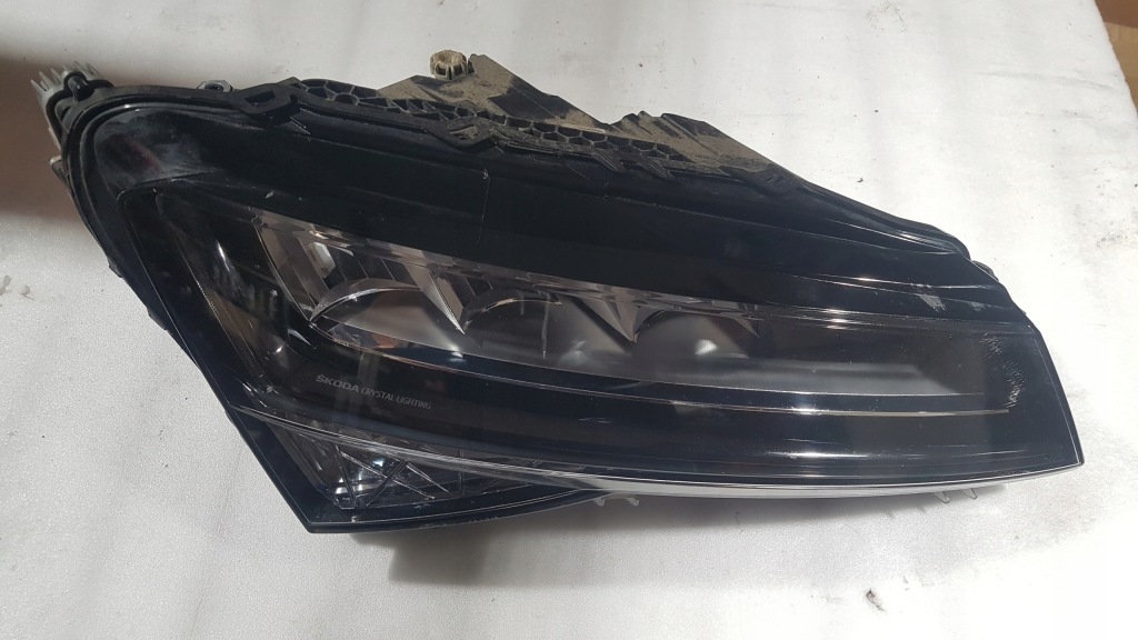 Купити Фара перед правий skoda superb 3 рестайлінг  full led