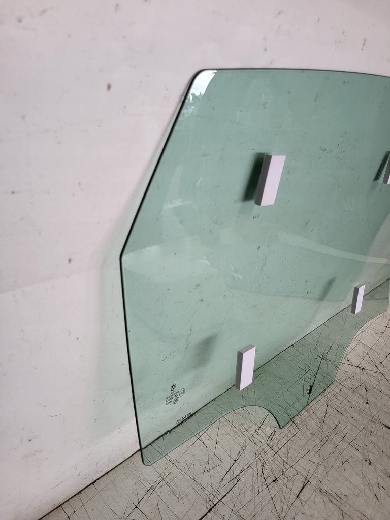 фото №7, Vw taigo 2021 стекло дверь левый задняя