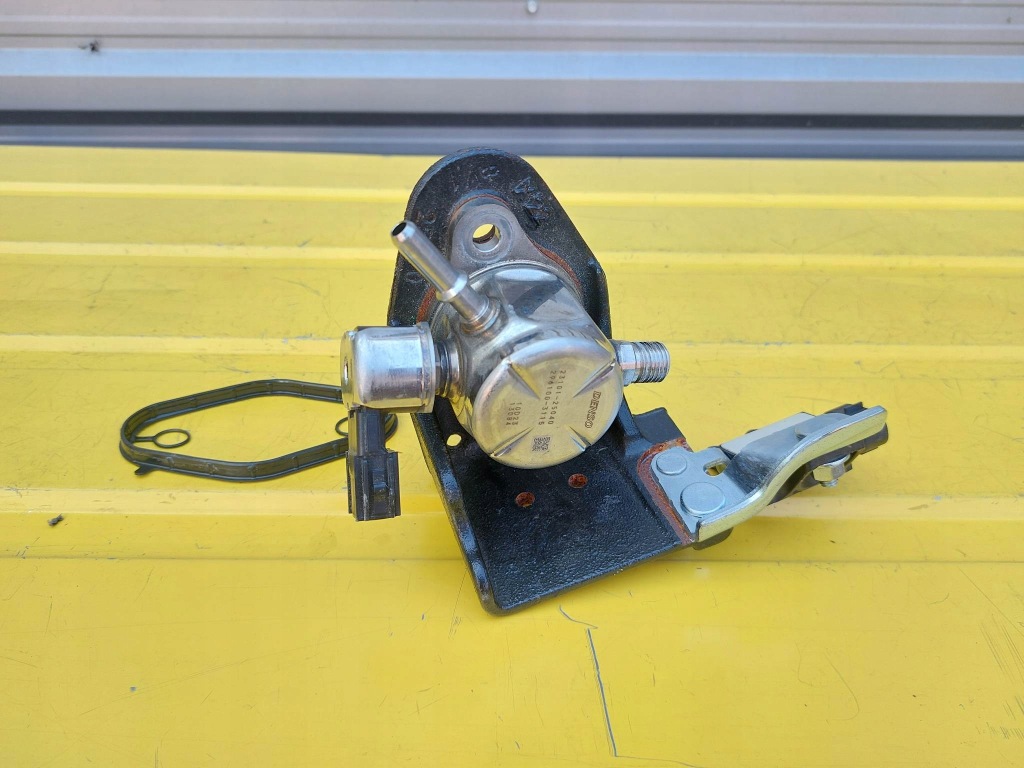 фото №1, Toyota camry viii насос пального 2.5 гібрид