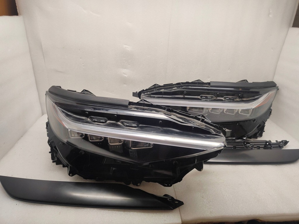 фото №1, Toyota bz4x 2022 full led комплект лампа передніх