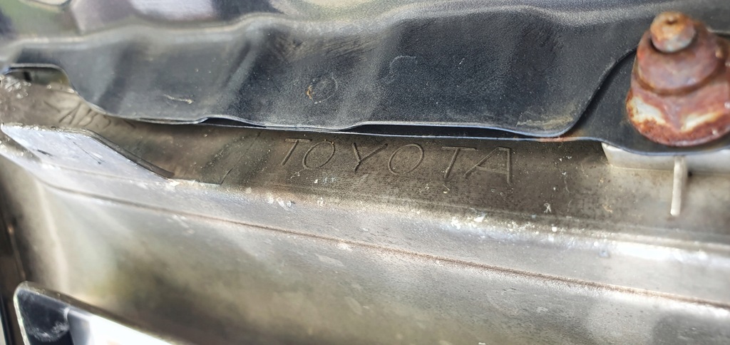 фото №12, Toyota avensis verso капот крышка двигателя org