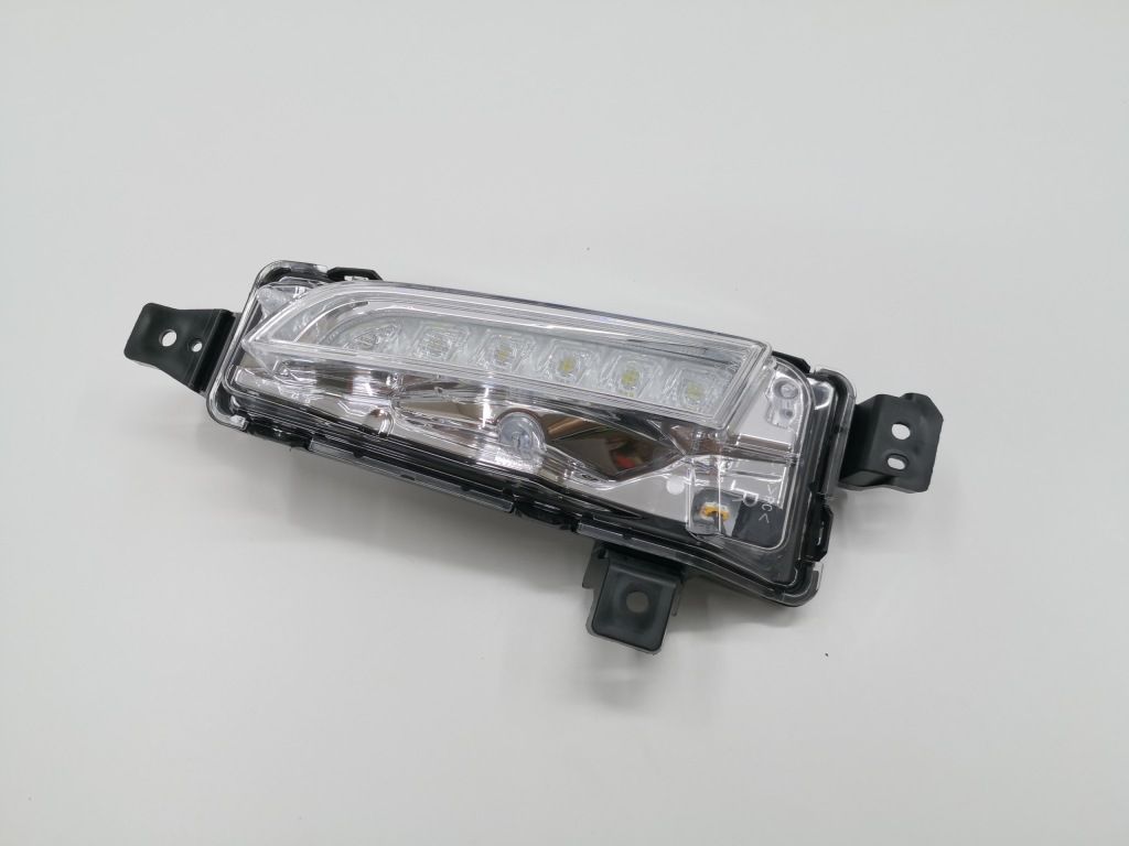 Купити Протитуманна фара led drl suzuki vitara 3 3 15- правий