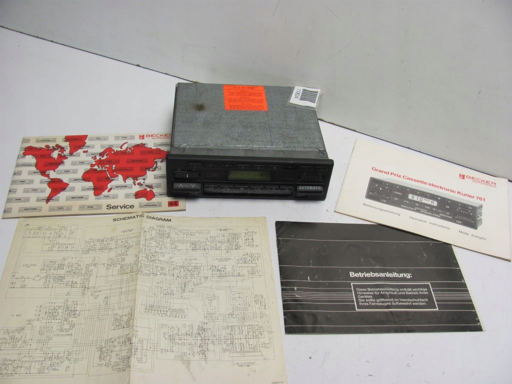 фото №13, Mercedes w126 радіопрогравач becker grand prix