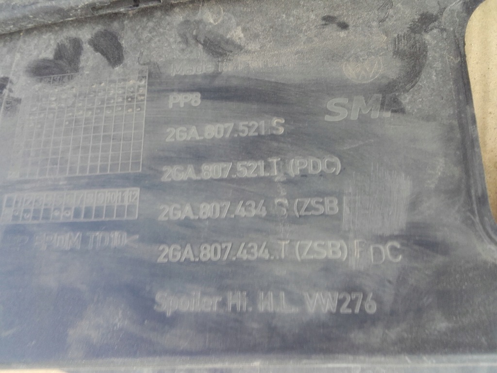 фото №4, Vw t-roc накладка dół бампер задня 2ga807521s